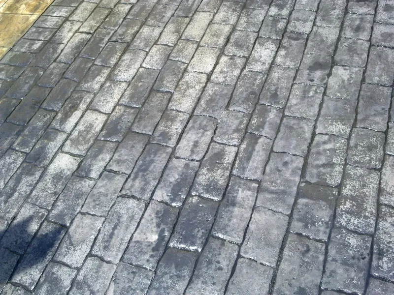 Hormigón impreso combinando piedra y adoquín (foto 3)